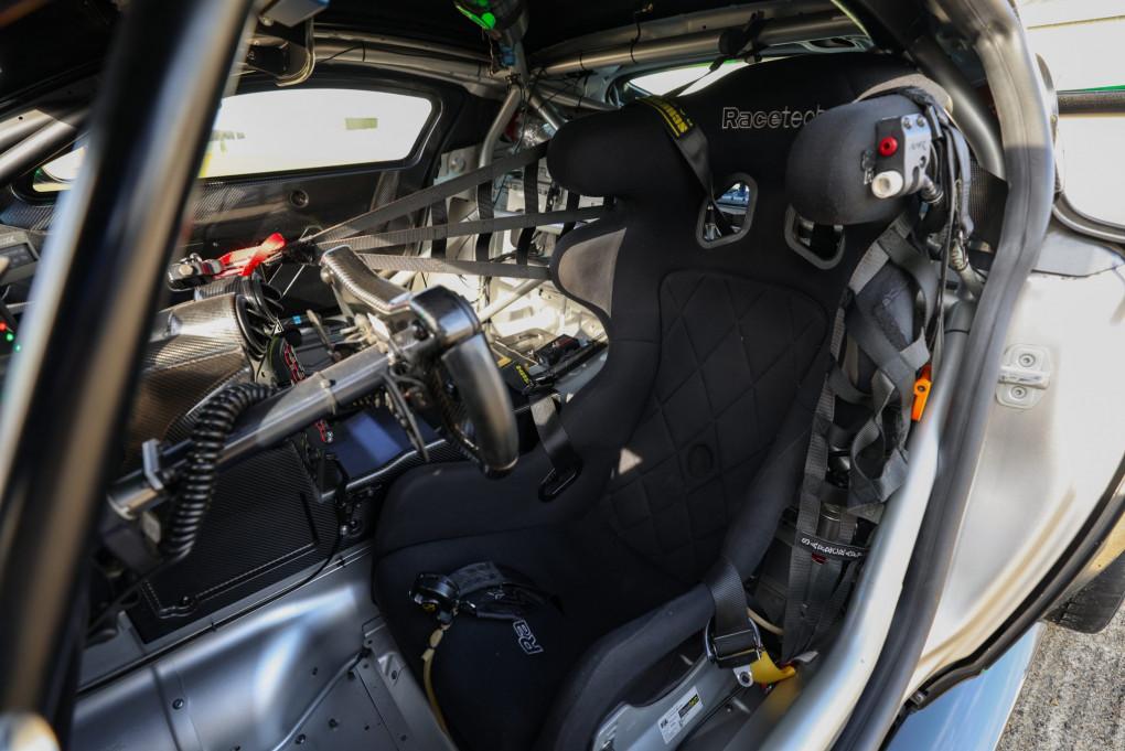 2021 Aston Martin Vantage