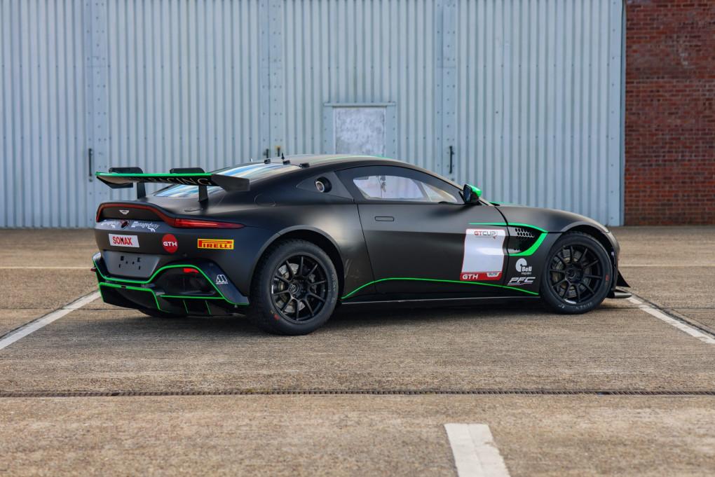 2021 Aston Martin Vantage