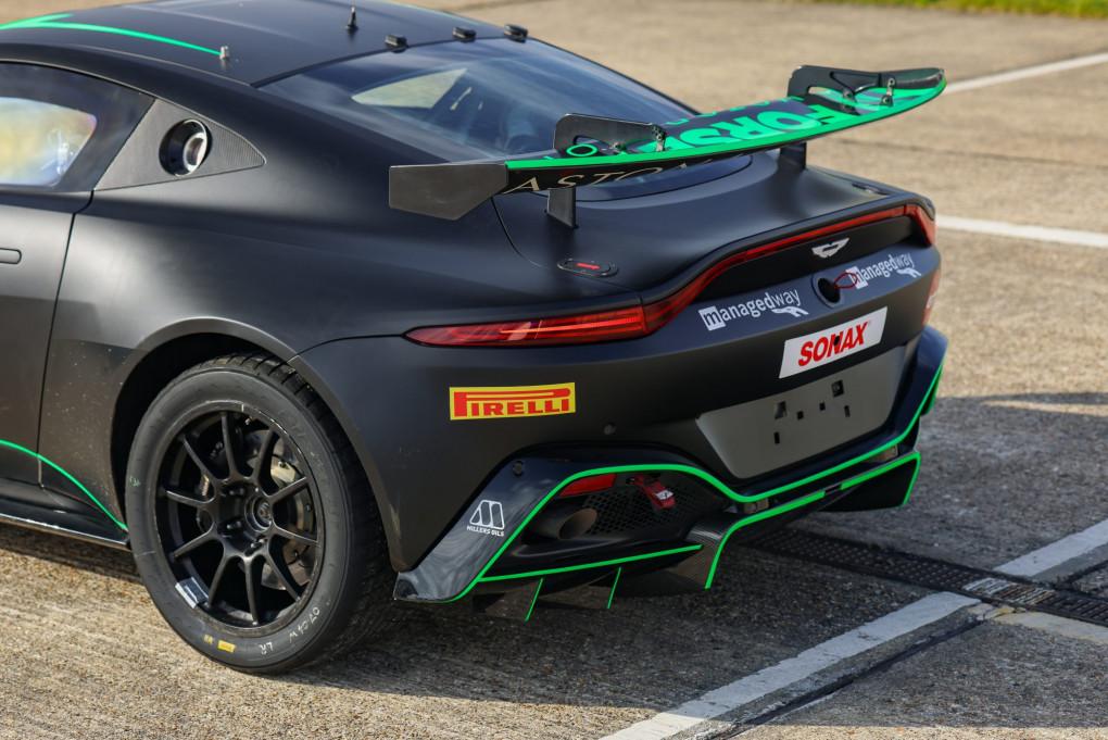 2021 Aston Martin Vantage