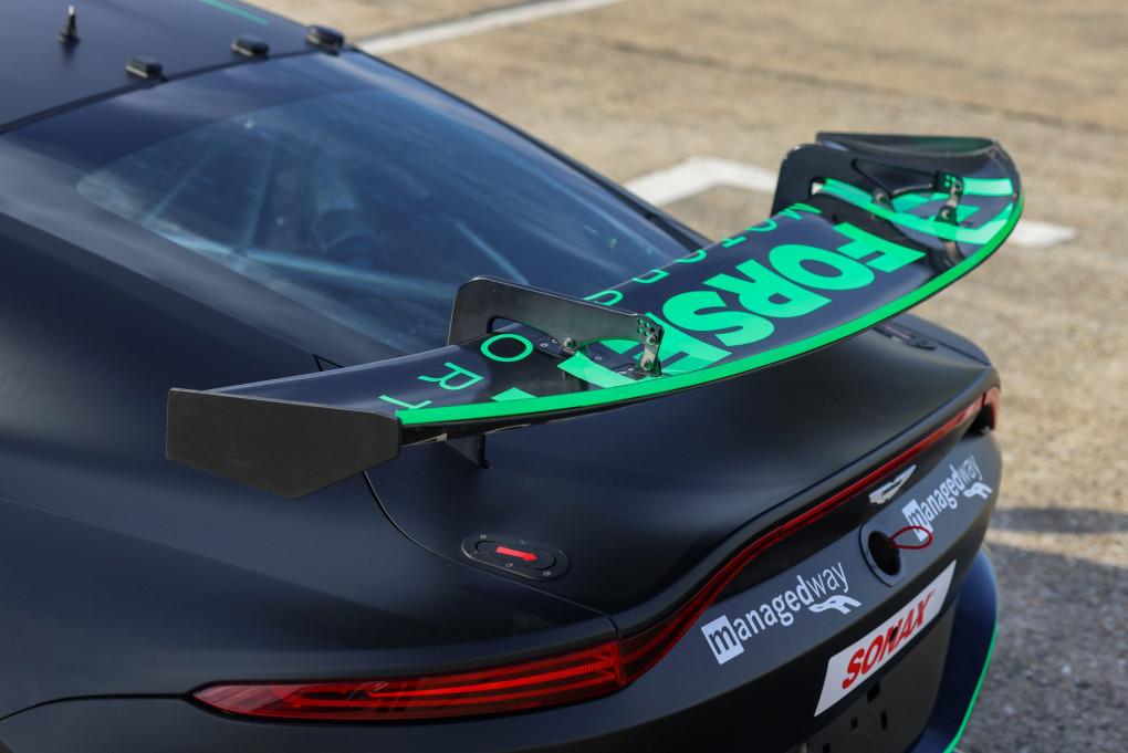 2021 Aston Martin Vantage
