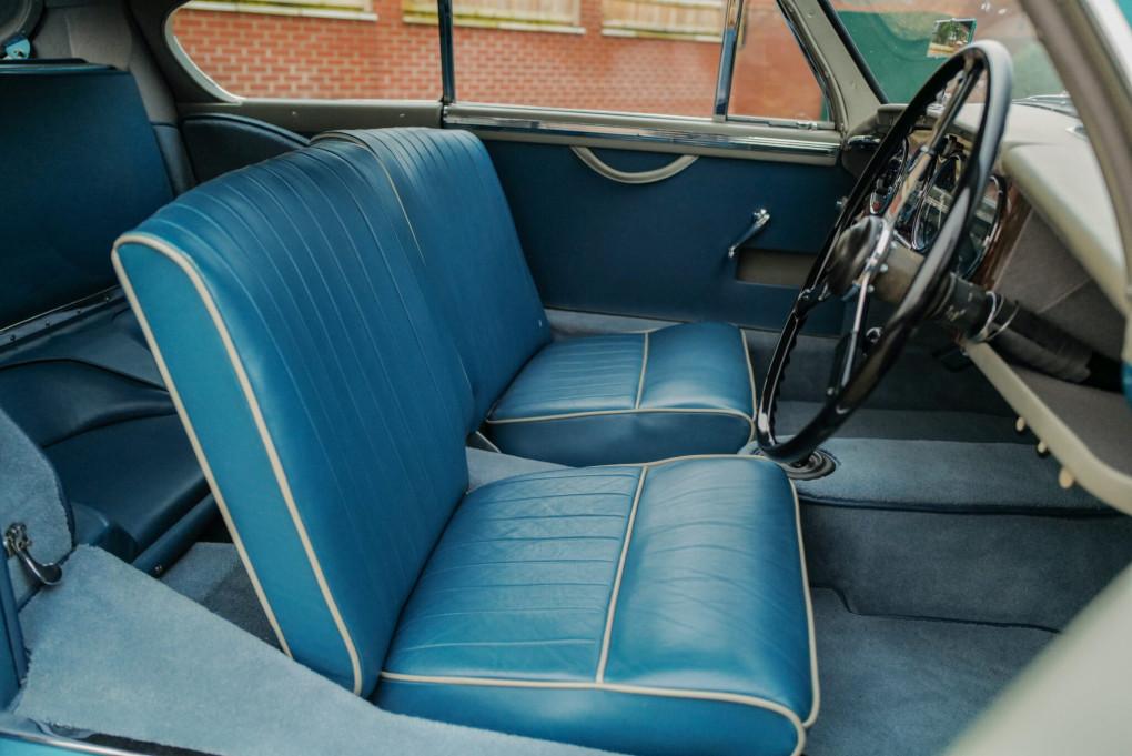 1954 Aston Martin DB2/4