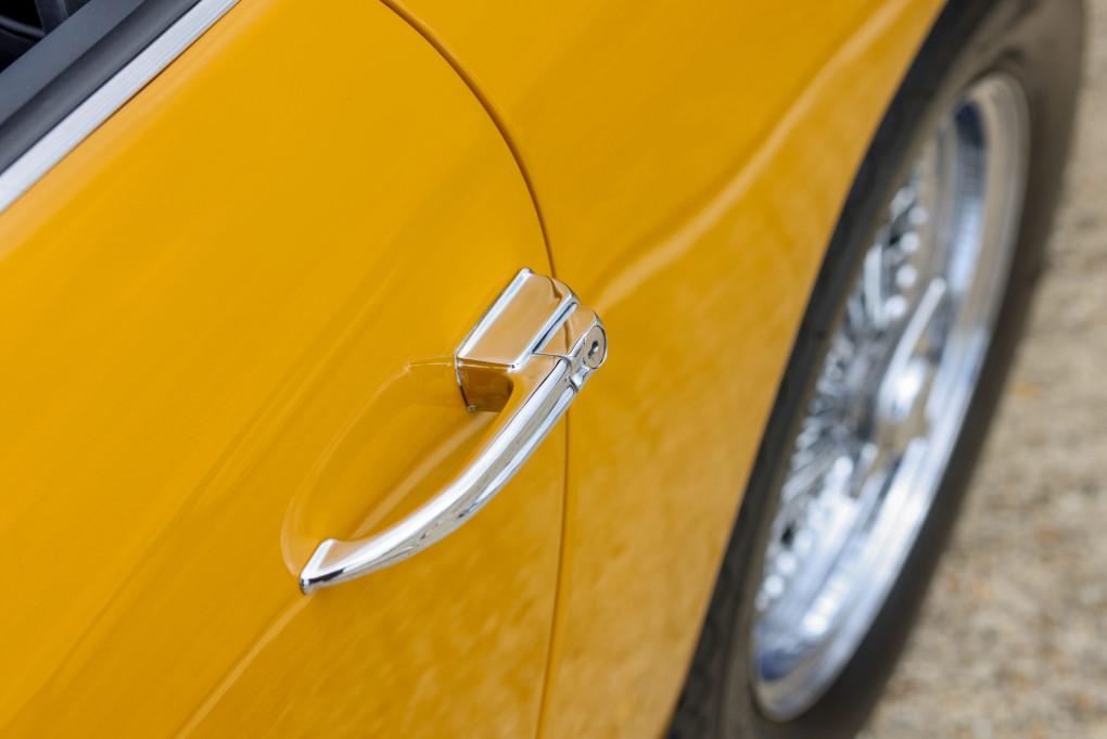 1969 Aston Martin DB6