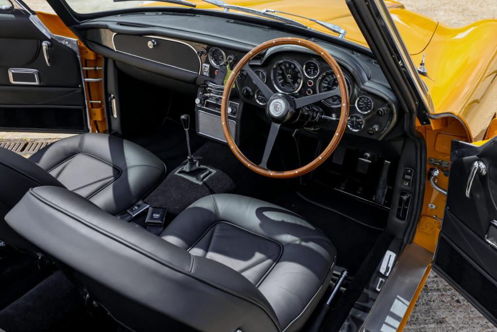 1969 Aston Martin DB6
