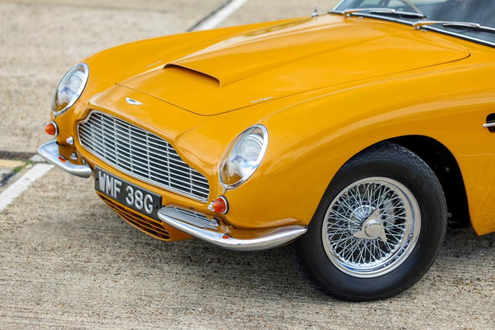 1969 Aston Martin DB6