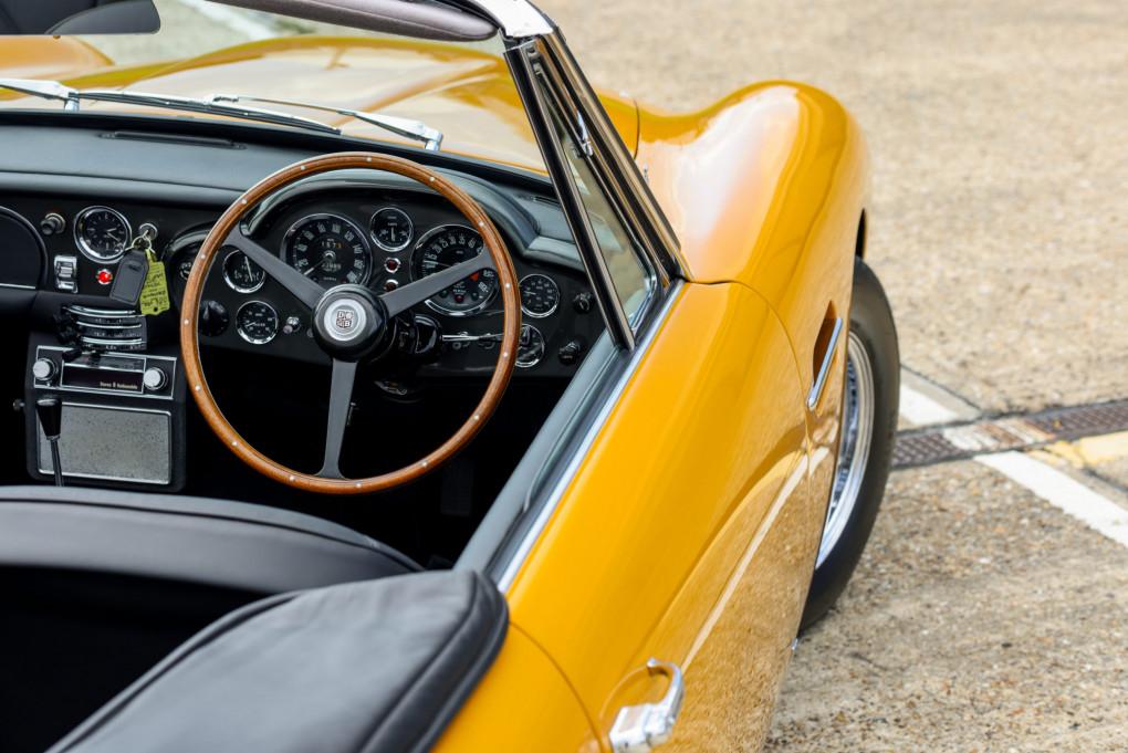 1969 Aston Martin DB6