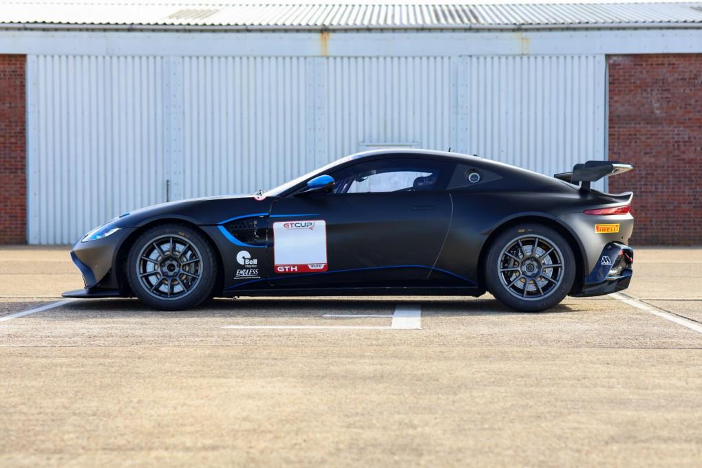 2022 Aston Martin Vantage