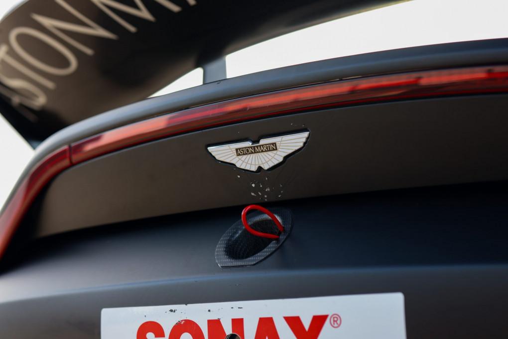 2022 Aston Martin Vantage