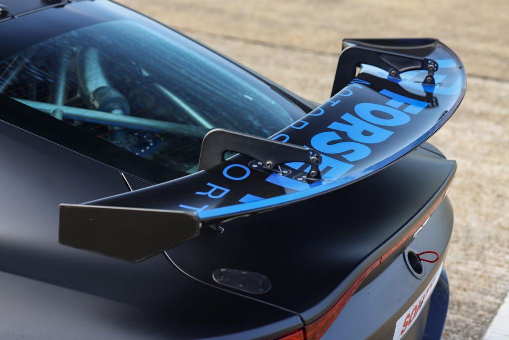 2022 Aston Martin Vantage