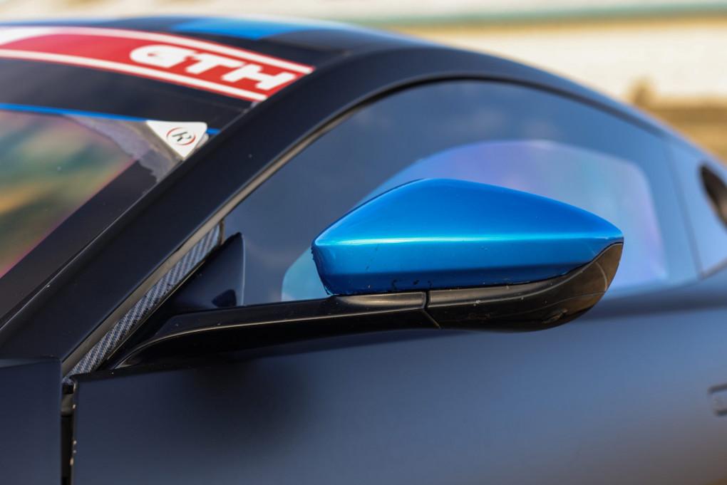 2022 Aston Martin Vantage