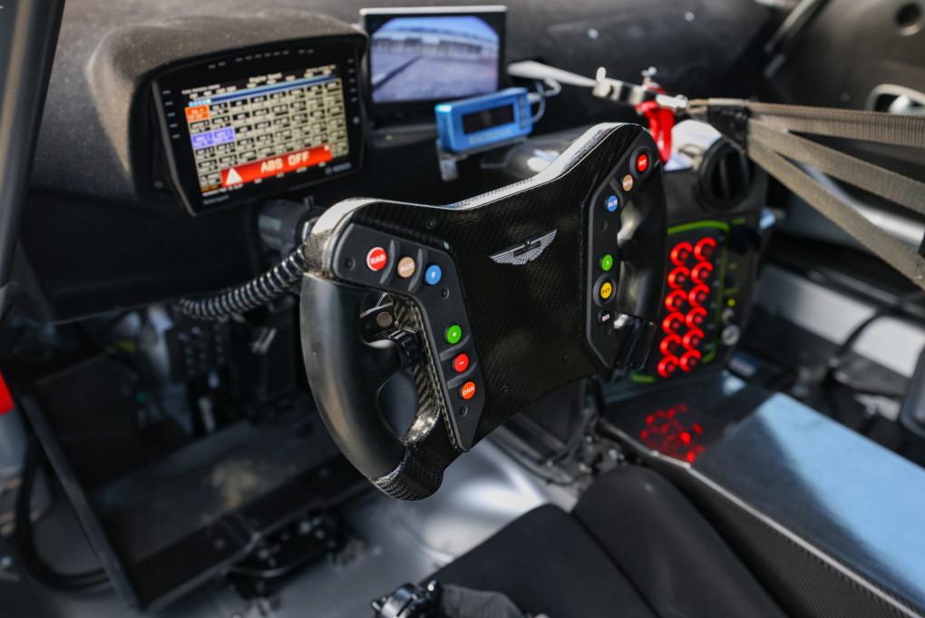 2022 Aston Martin Vantage