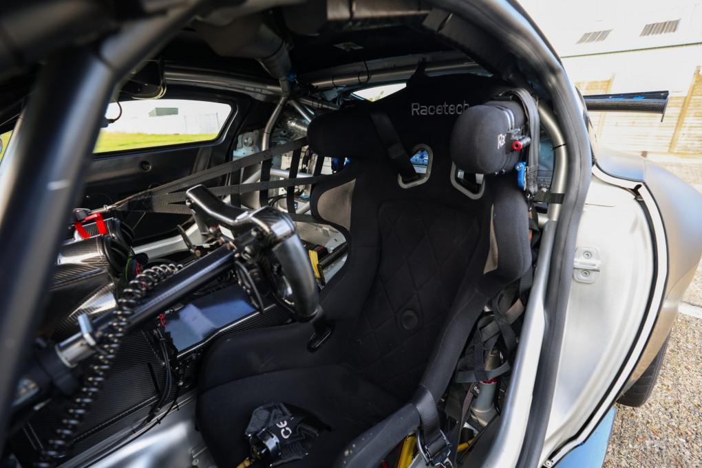 2022 Aston Martin Vantage