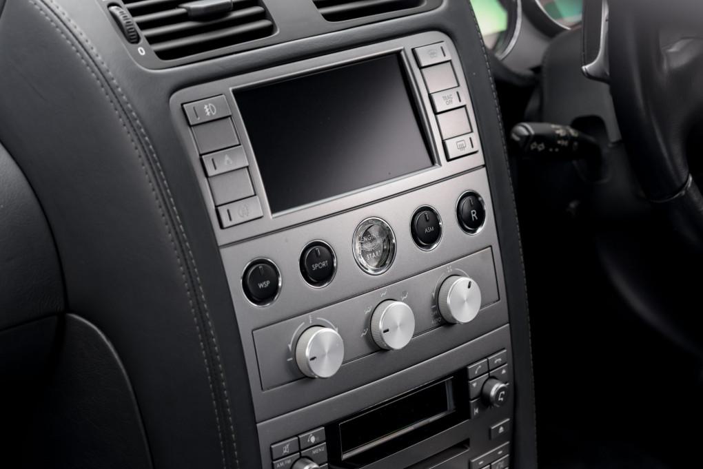 2006 Aston Martin Vanquish