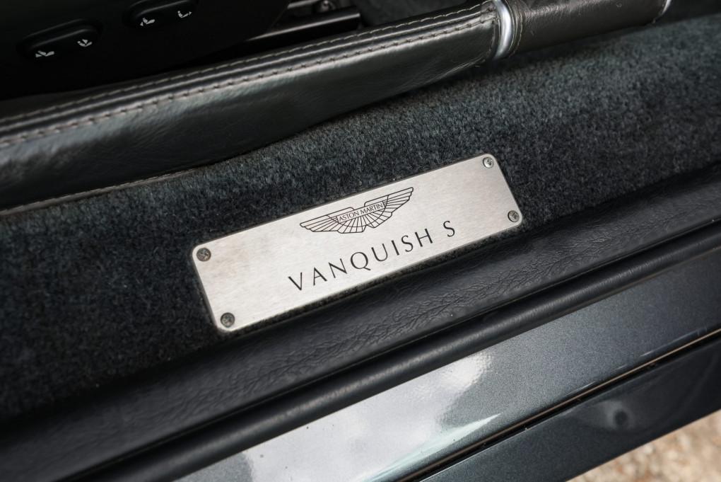 2006 Aston Martin Vanquish