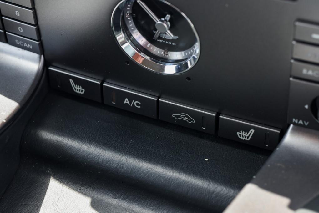 2006 Aston Martin Vanquish