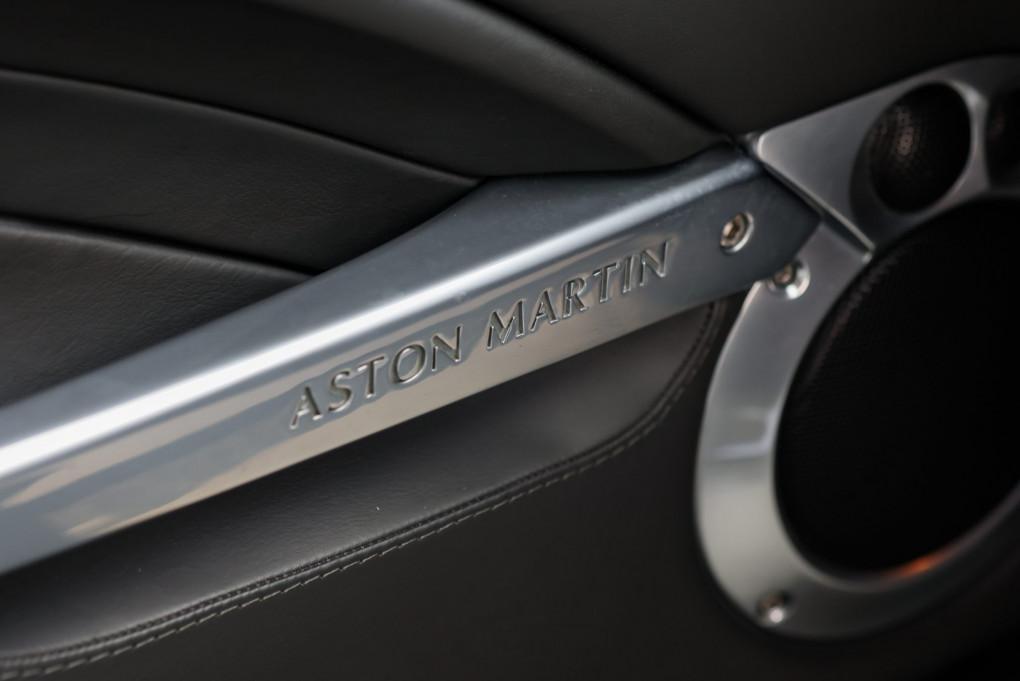 2006 Aston Martin Vanquish