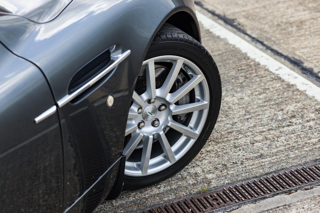 2006 Aston Martin Vanquish