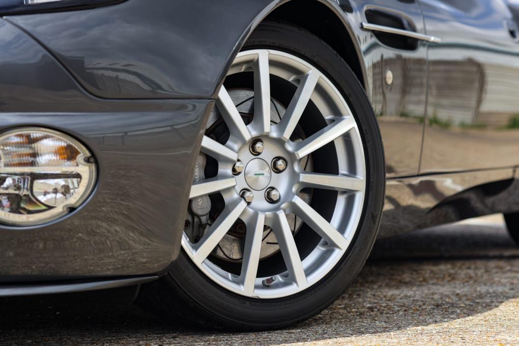 2006 Aston Martin Vanquish