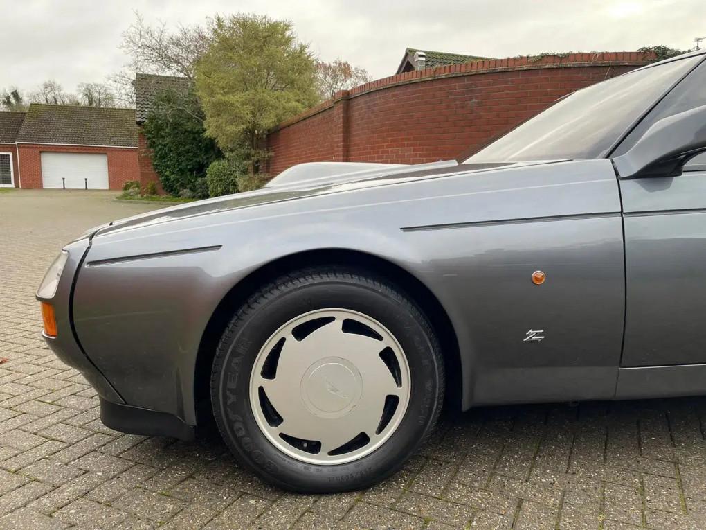 1986 Aston Martin Vantage
