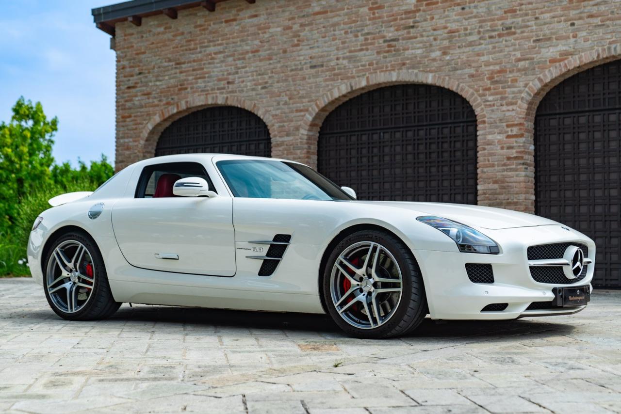 2010 Mercedes - Benz SLS AMG