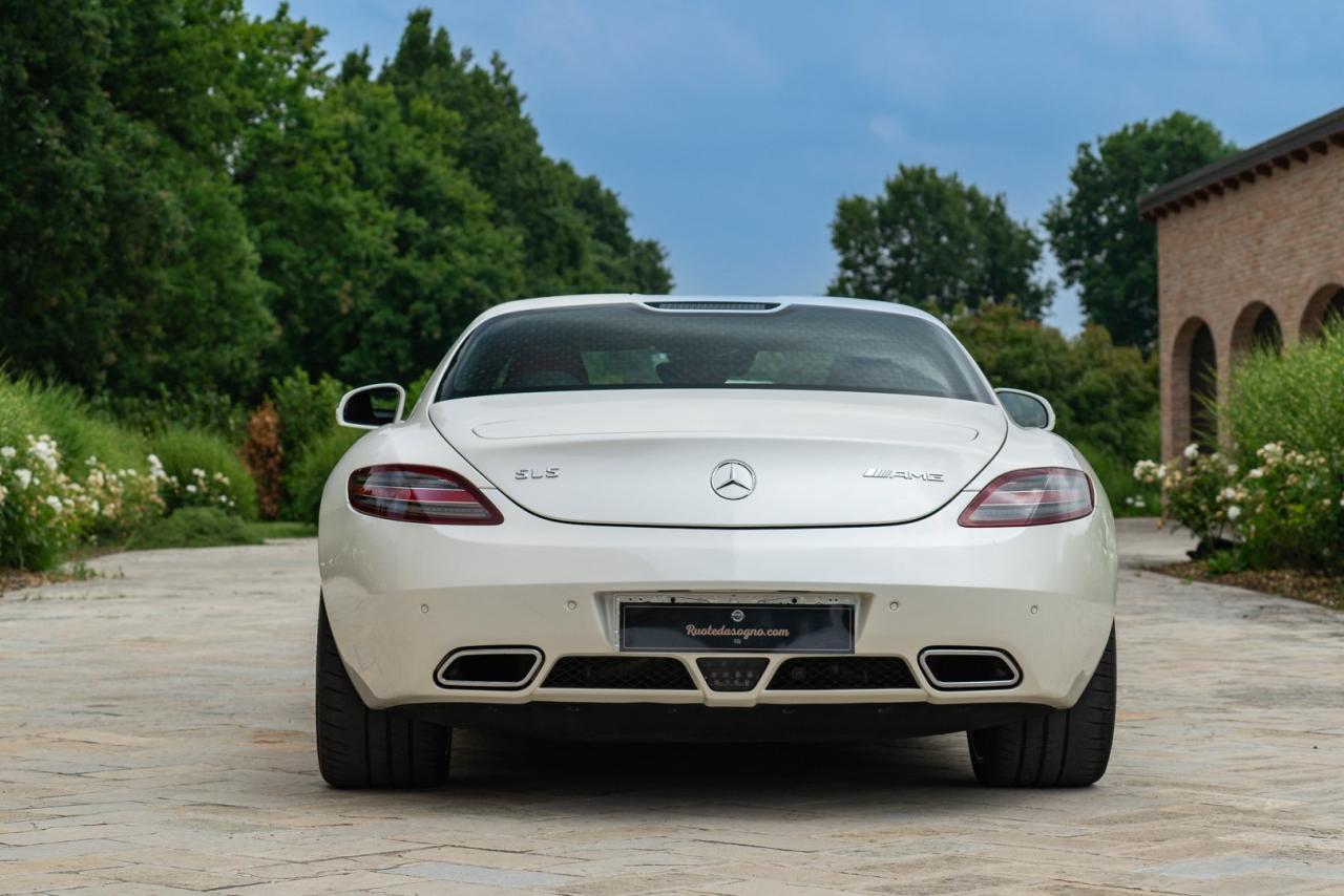 2010 Mercedes - Benz SLS AMG