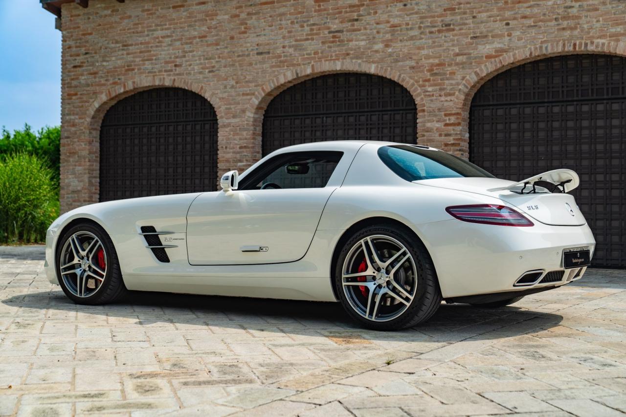 2010 Mercedes - Benz SLS AMG