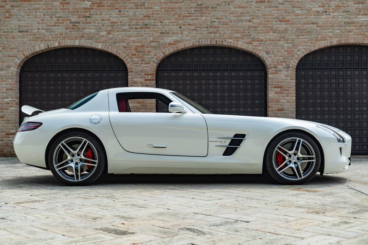 2010 Mercedes - Benz SLS AMG