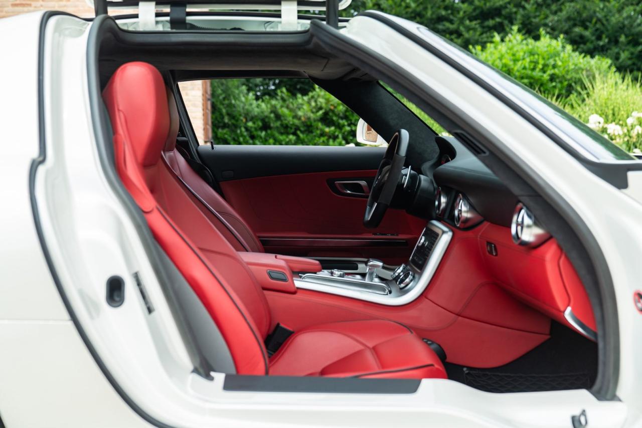 2010 Mercedes - Benz SLS AMG