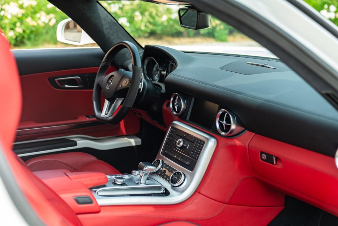 2010 Mercedes - Benz SLS AMG