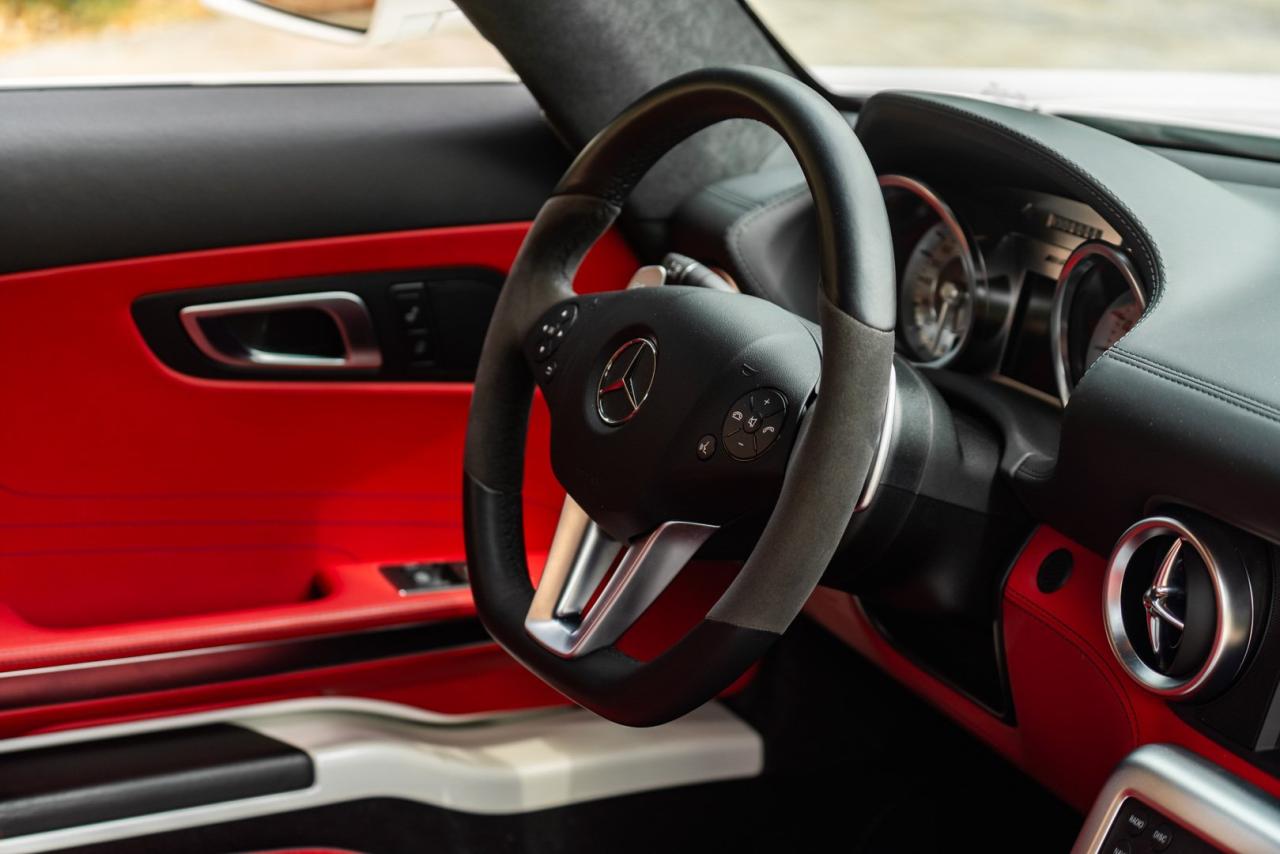 2010 Mercedes - Benz SLS AMG