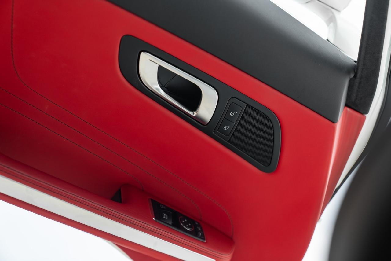 2010 Mercedes - Benz SLS AMG