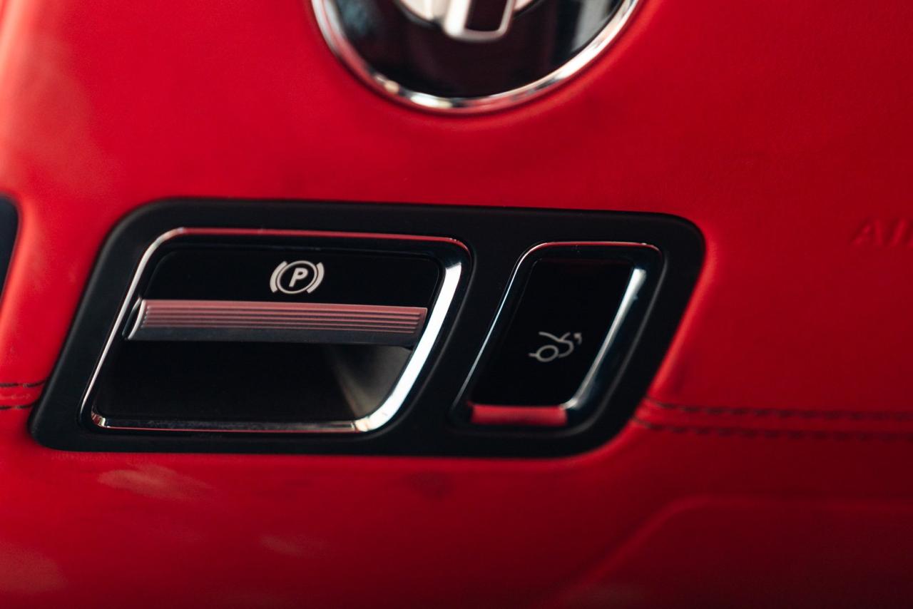 2010 Mercedes - Benz SLS AMG