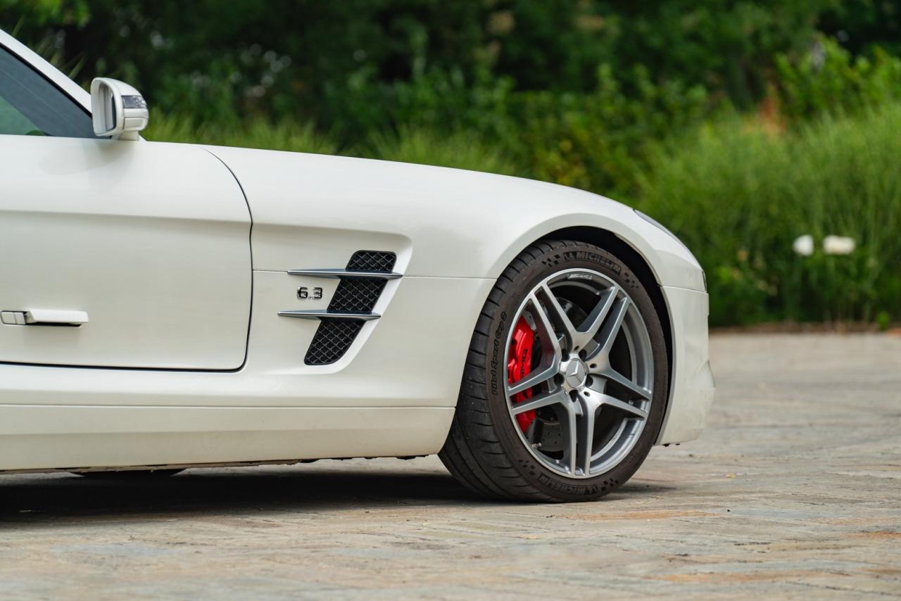 2010 Mercedes - Benz SLS AMG