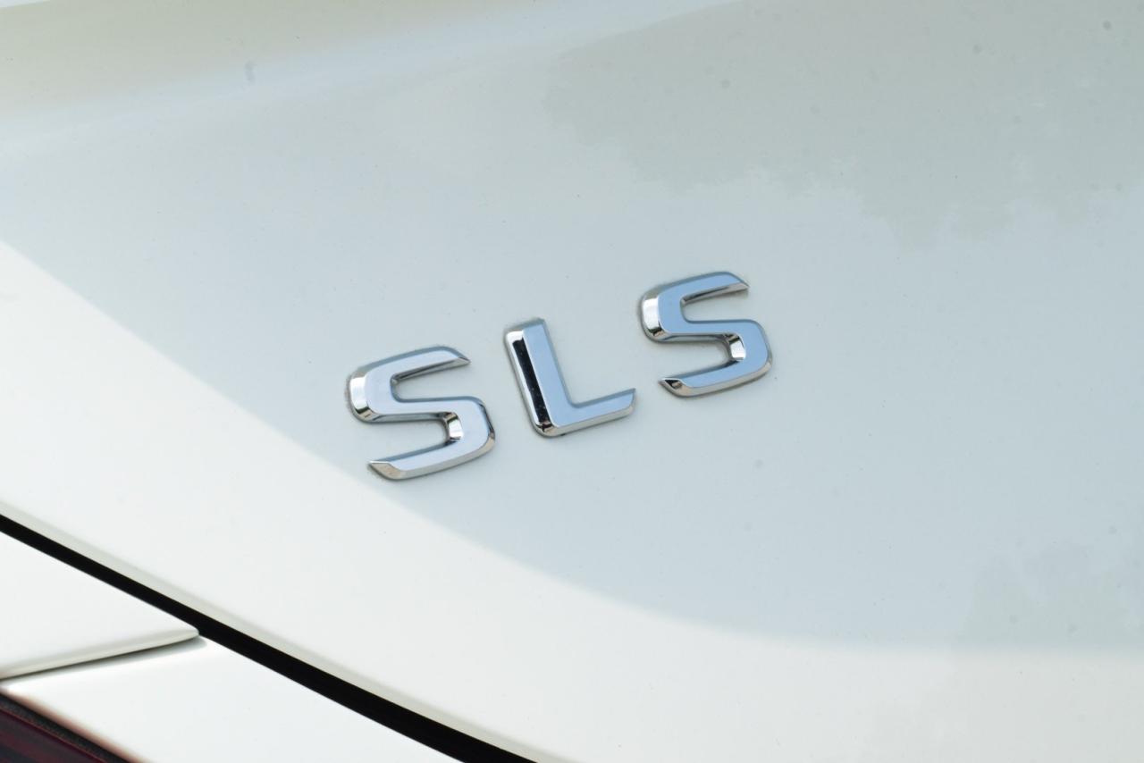 2010 Mercedes - Benz SLS AMG