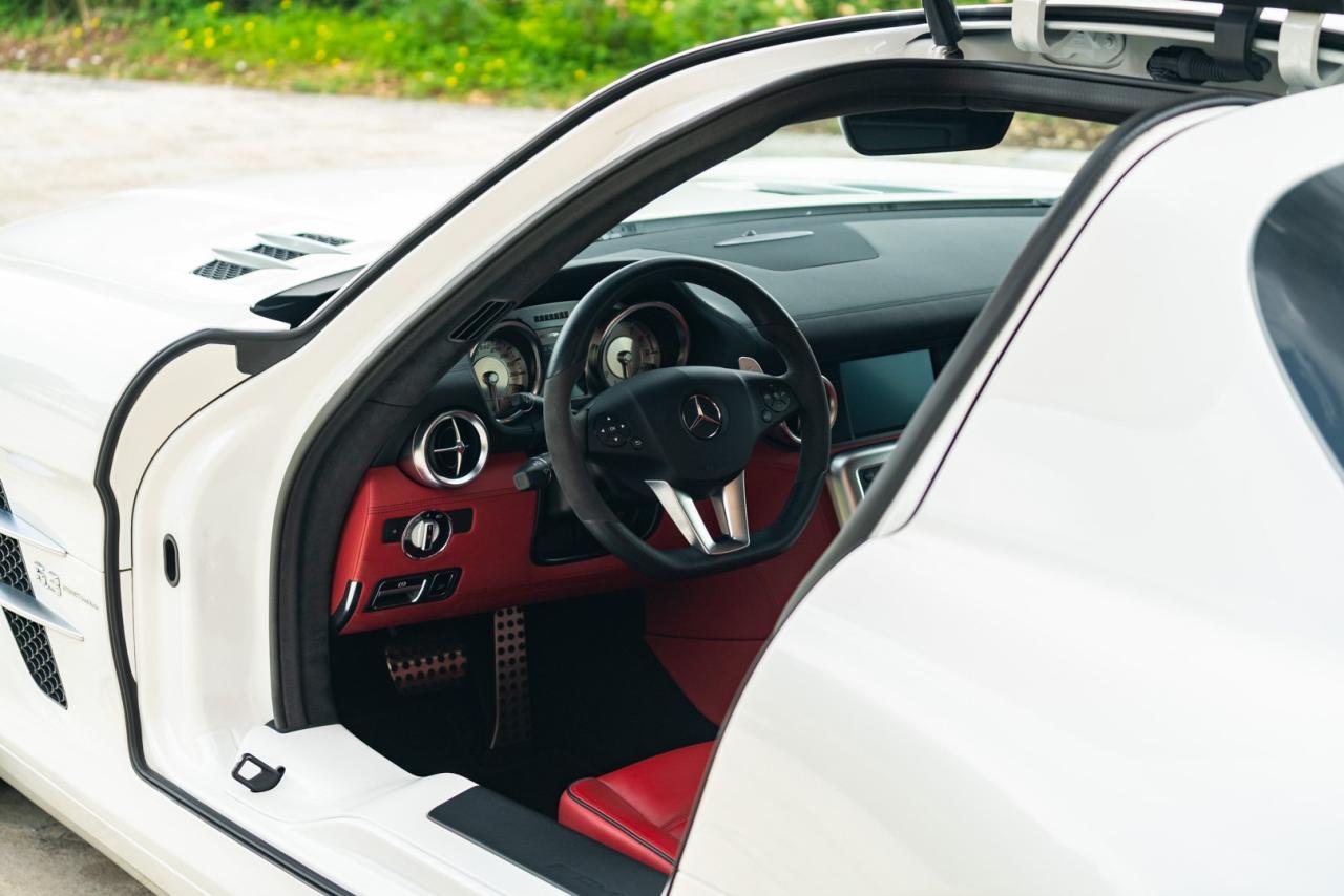 2010 Mercedes - Benz SLS AMG