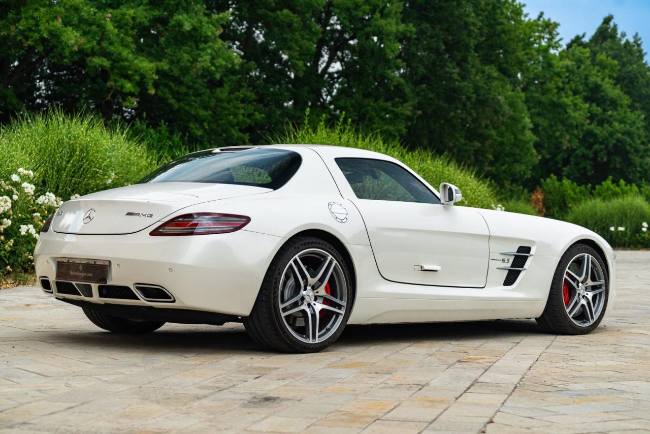 2010 Mercedes - Benz SLS AMG