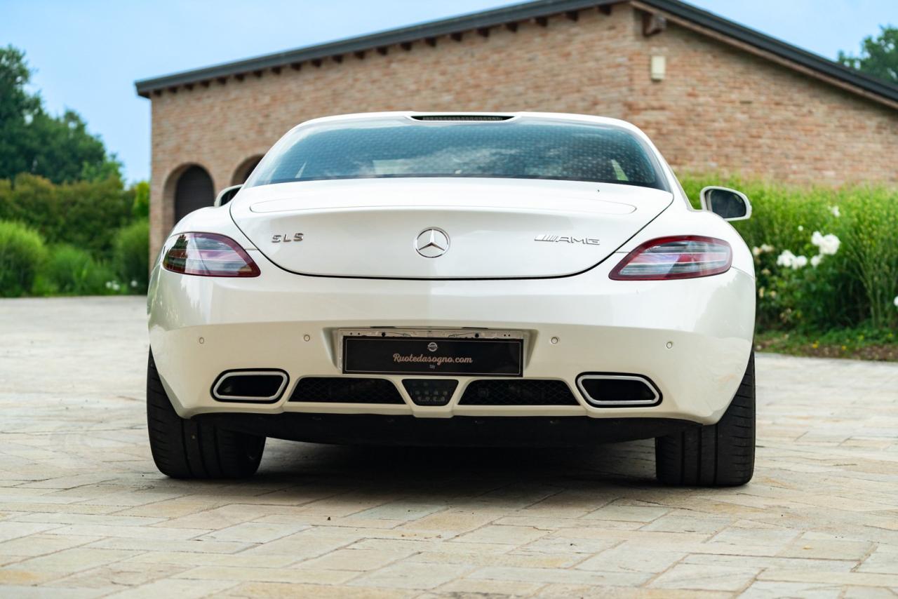 2010 Mercedes - Benz SLS AMG