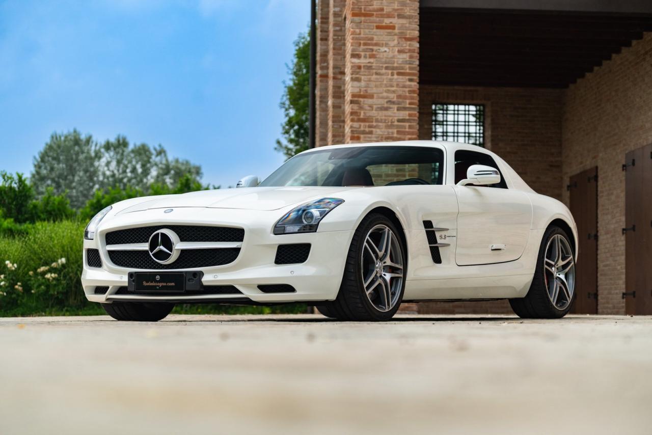 2010 Mercedes - Benz SLS AMG