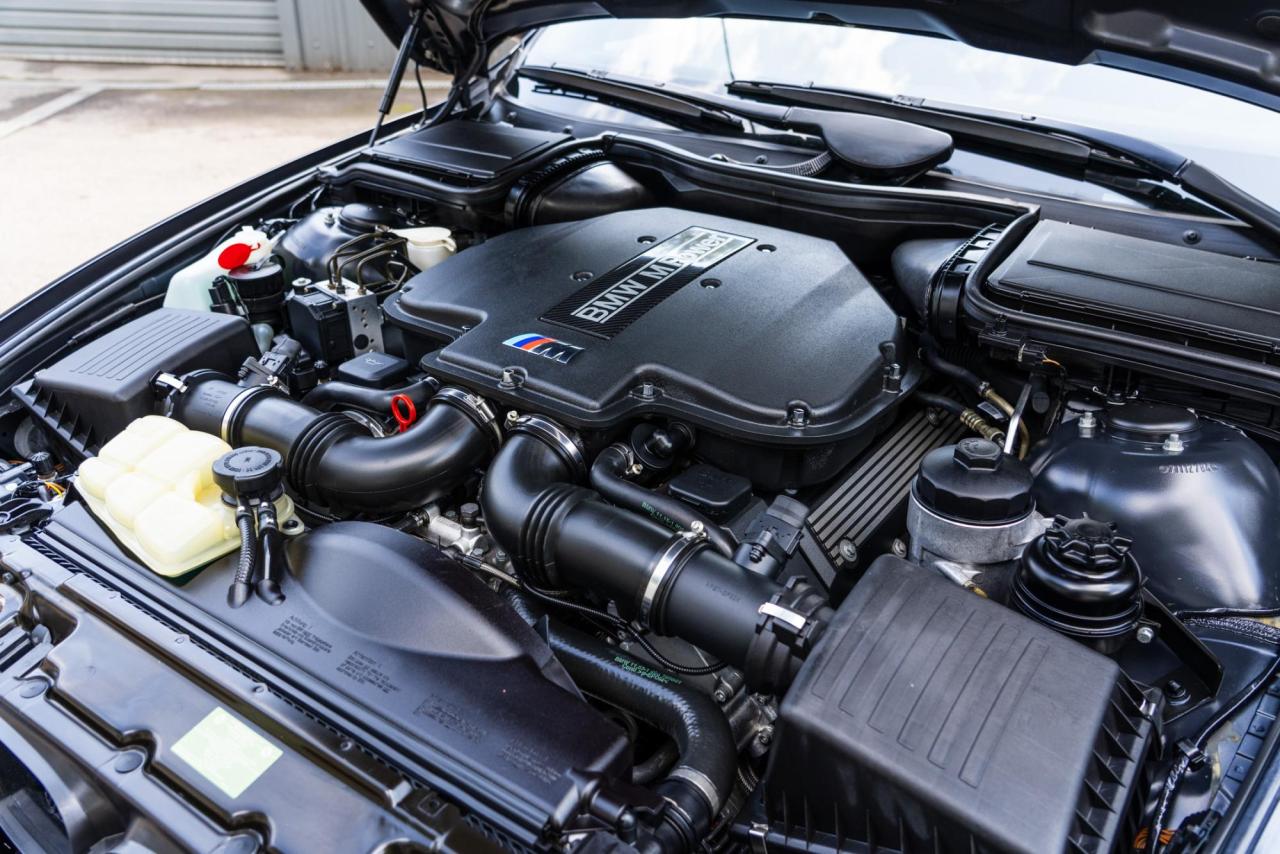 2000 BMW M5 (E39) SALOON