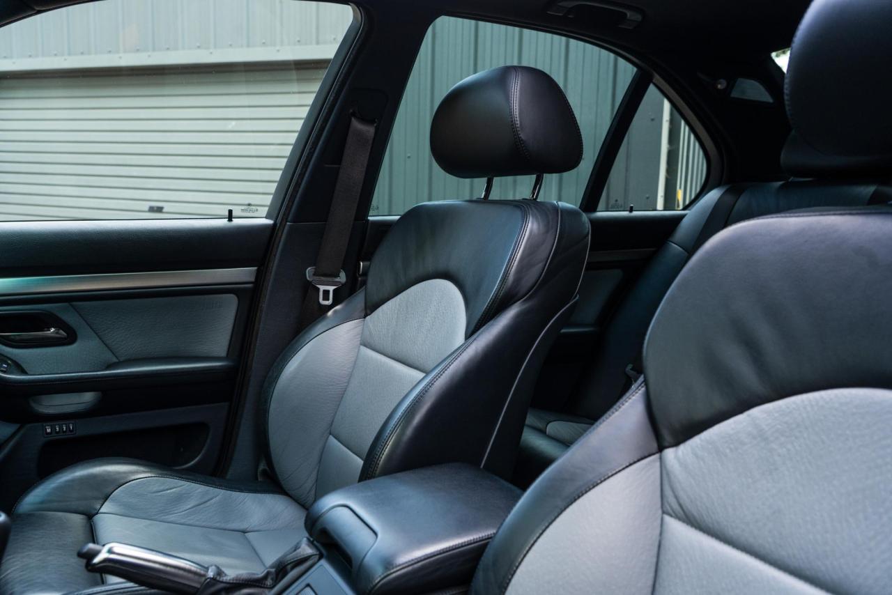 2000 BMW M5 (E39) SALOON