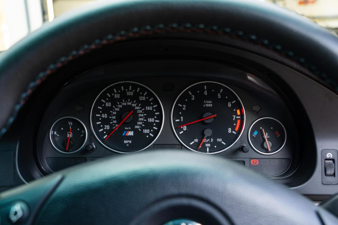 2000 BMW M5 (E39) SALOON