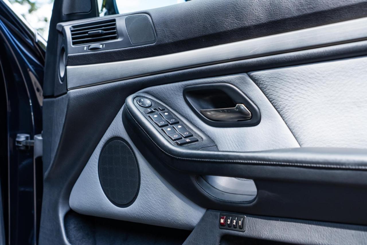 2000 BMW M5 (E39) SALOON