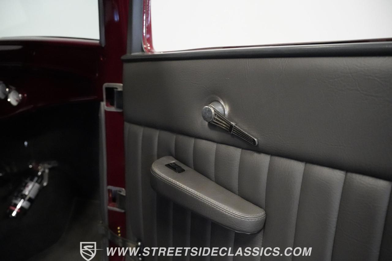 1932 Ford Victoria Streetrod