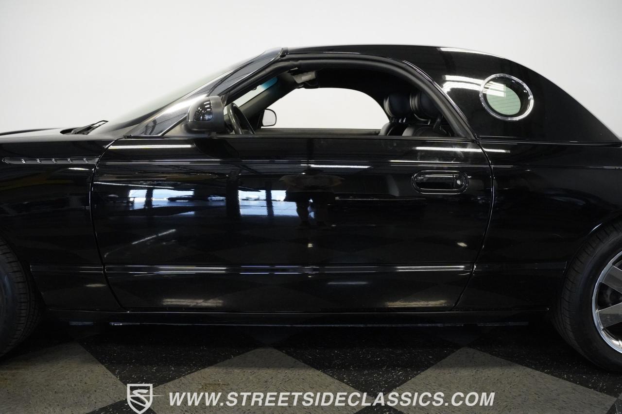 2002 Ford Thunderbird