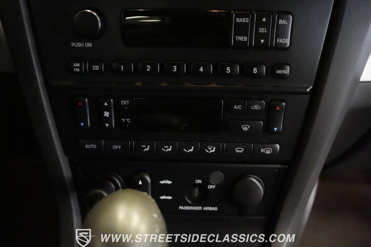 2002 Ford Thunderbird