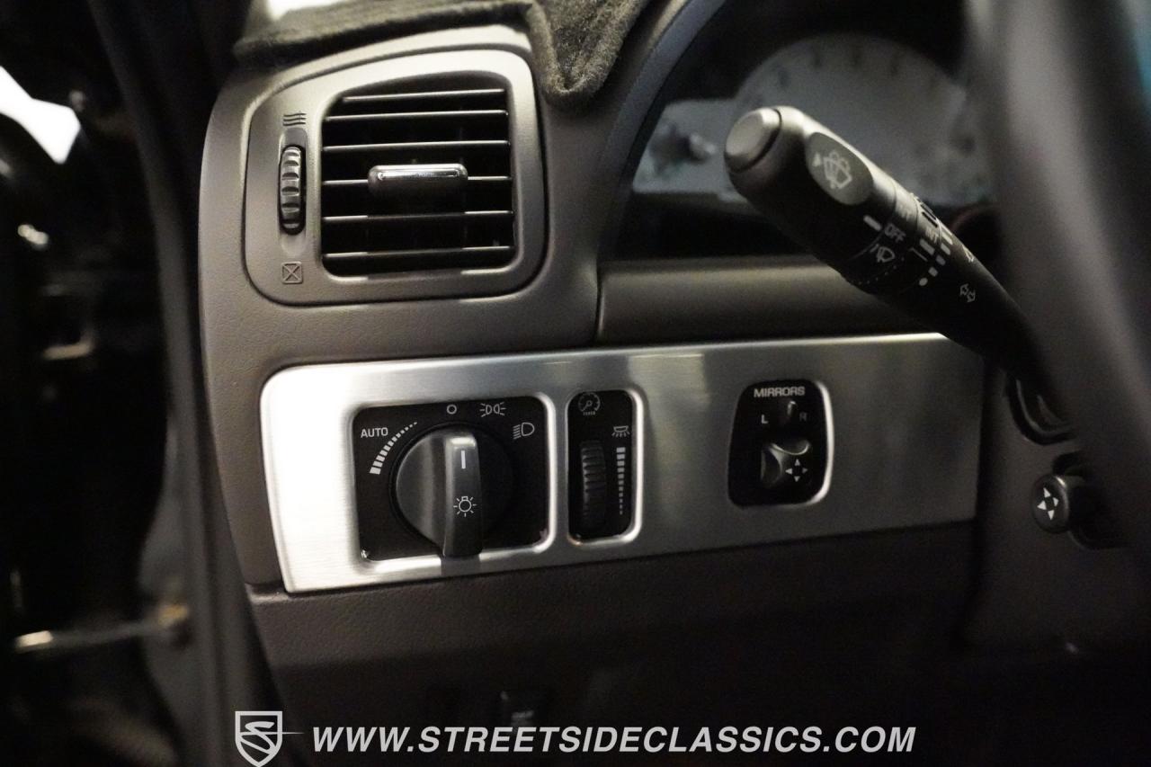 2002 Ford Thunderbird