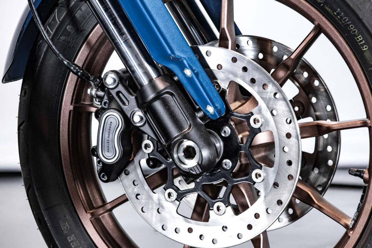 2023 Harley Davidson Low Rider ST - Fast Johnnie