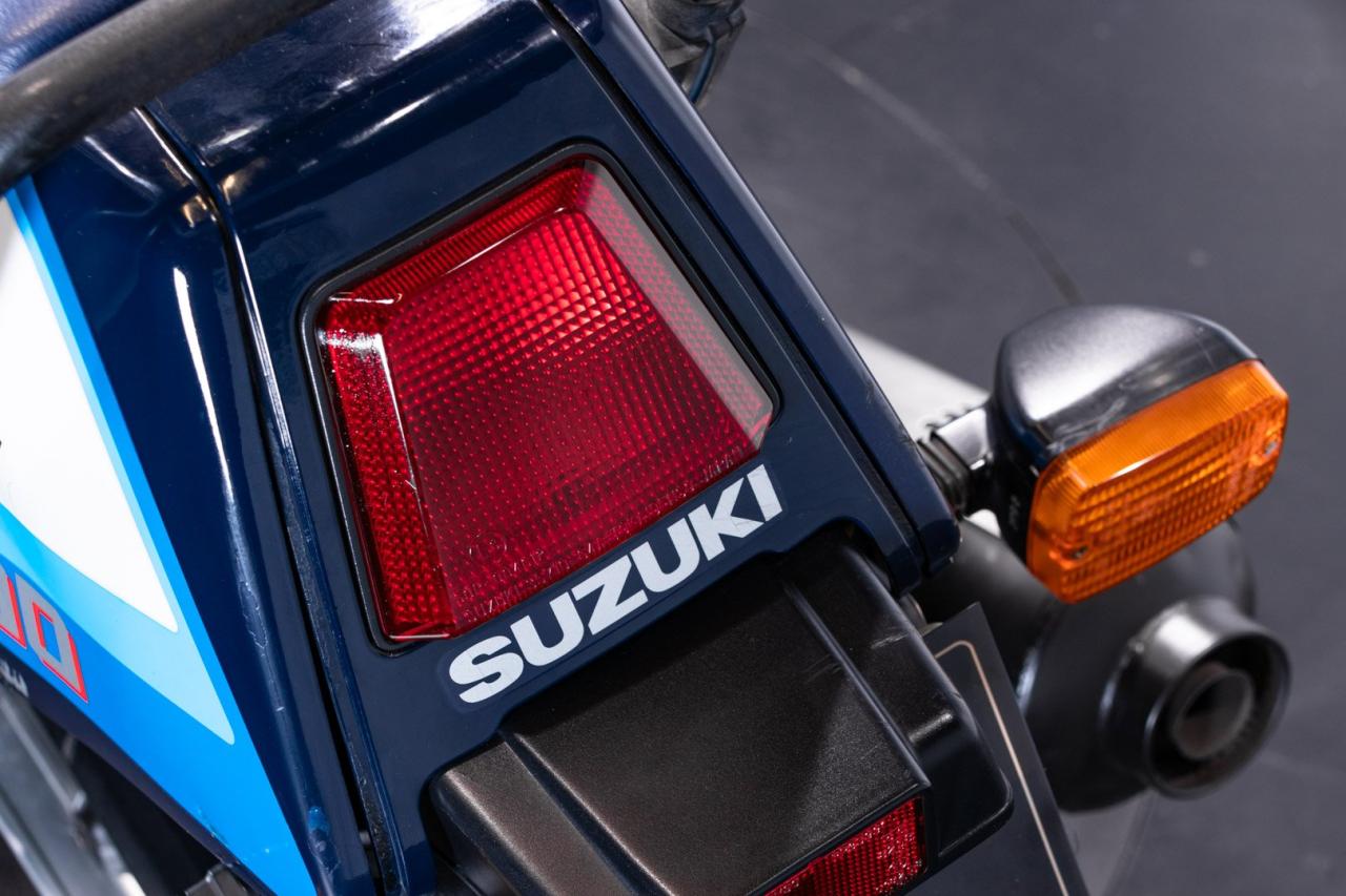 1986 Suzuki GSXR 1100&nbsp;&nbsp;&nbsp;