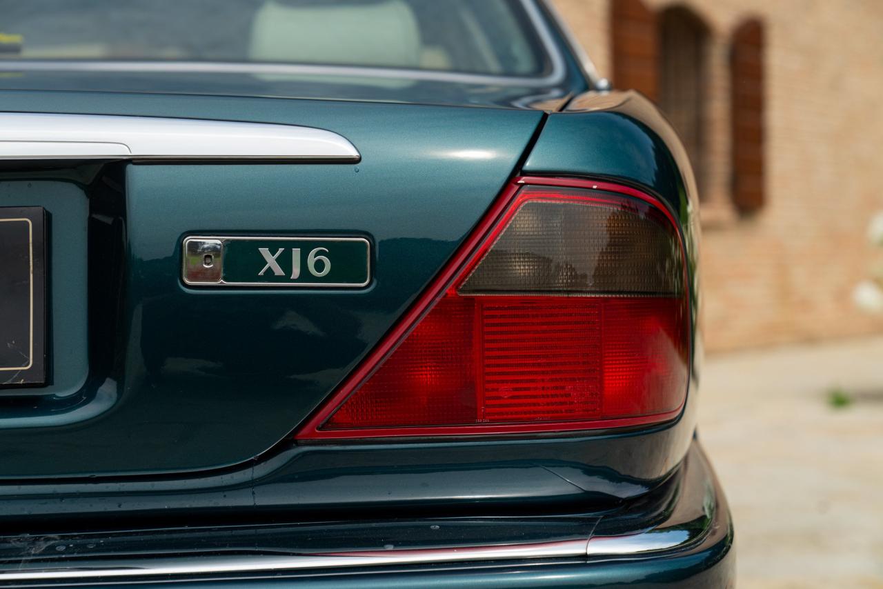 1995 Jaguar XJ6 3.2 MANUALE