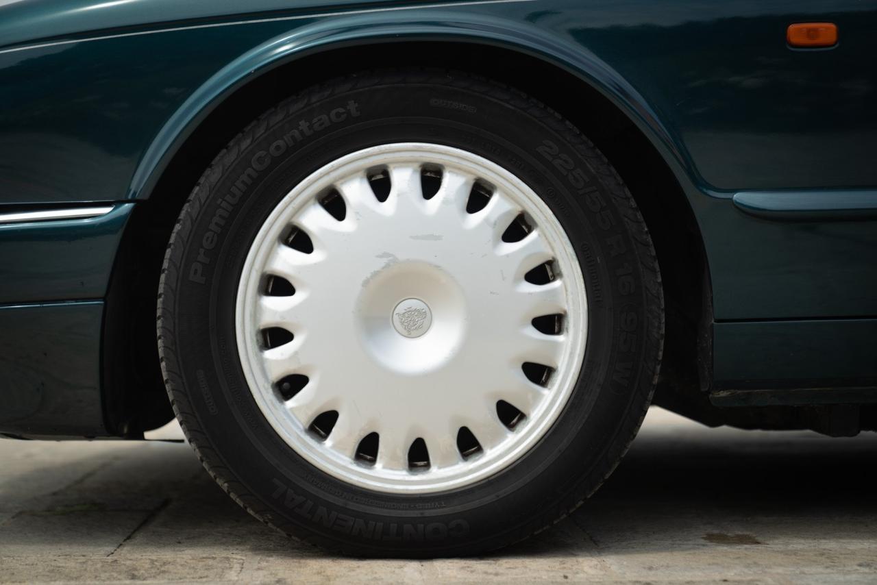 1995 Jaguar XJ6 3.2 MANUALE