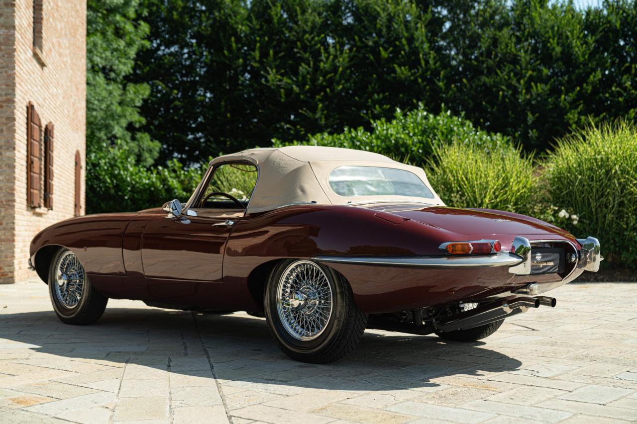 1964 Jaguar E-Type Roadster